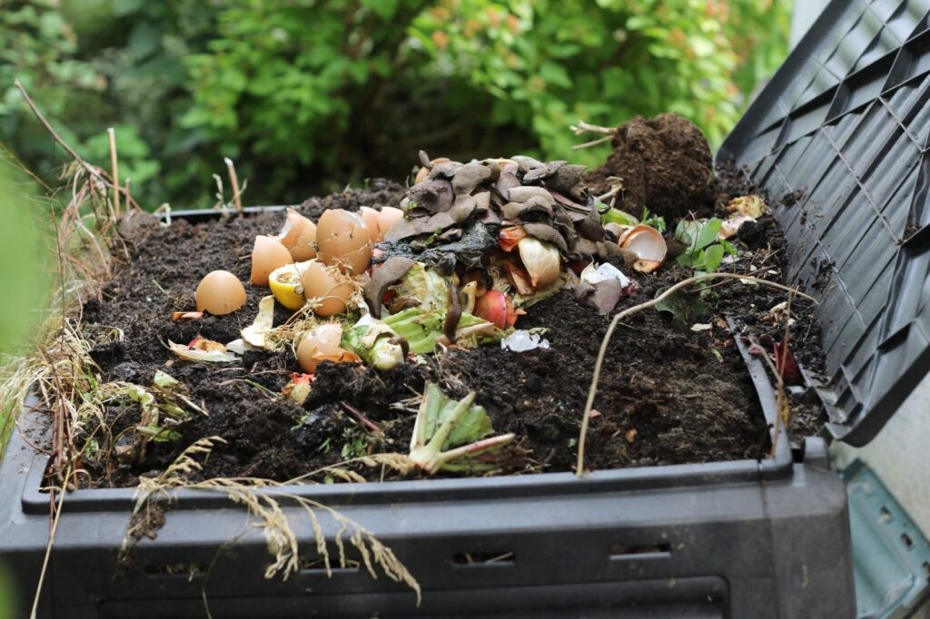 Sustainable Gardening: Start A Compost Pile